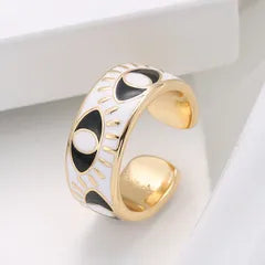 Pretty Eye Ring